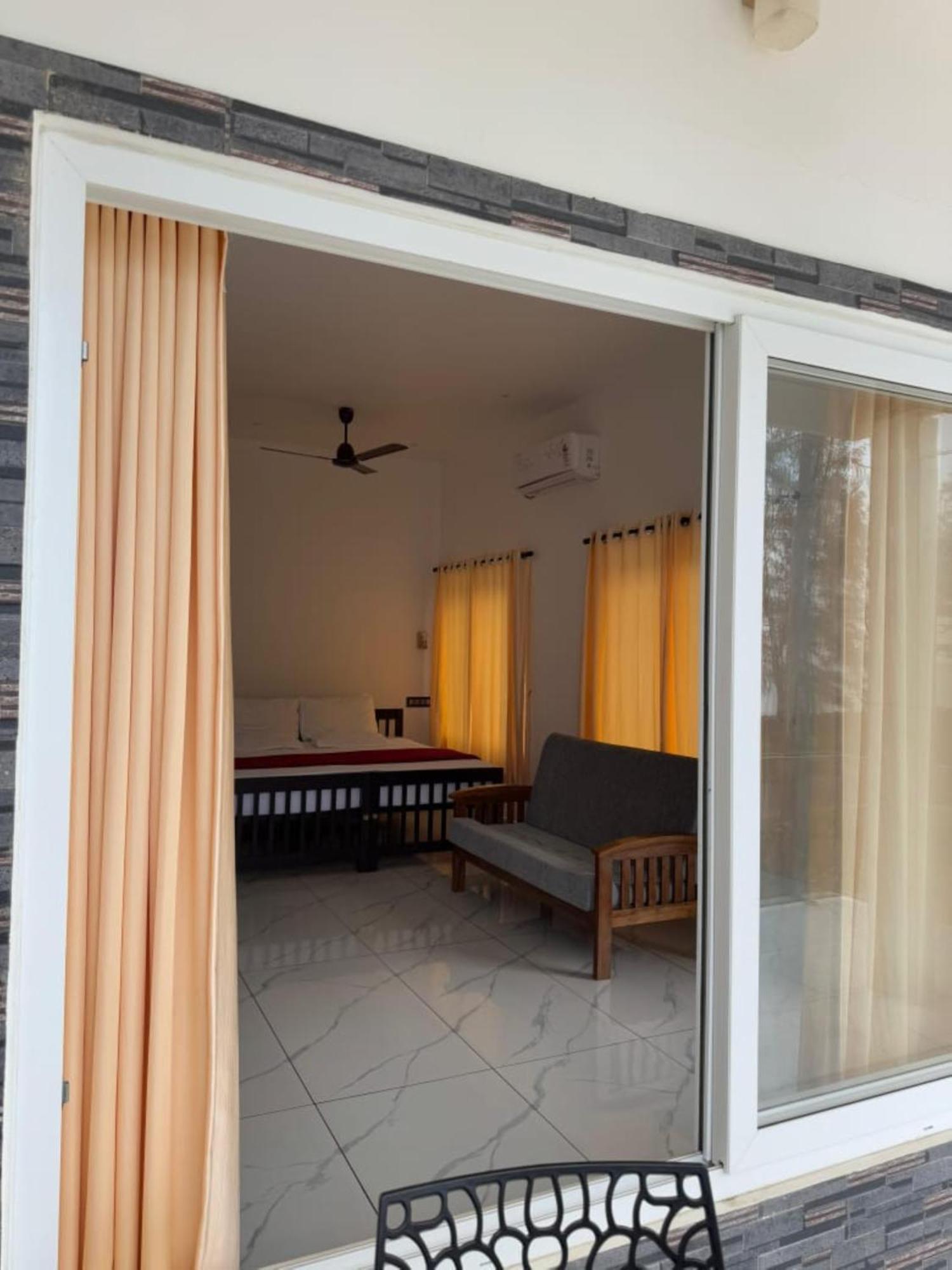 Отель Appu'S Nido Pallipuram Экстерьер фото